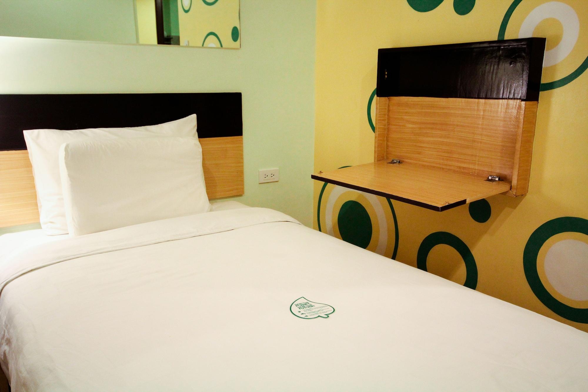 Go Hotels Iloilo Exterior foto